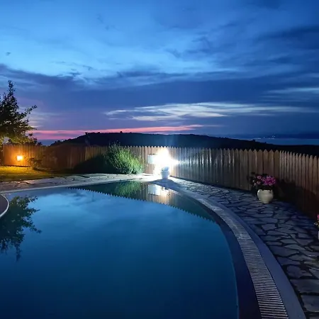 Вилла Anemomilos