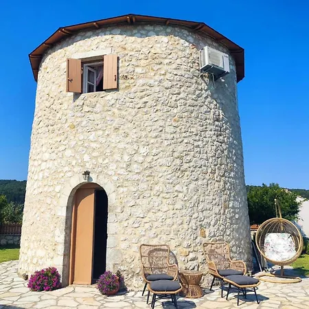 Anemomilos Villa