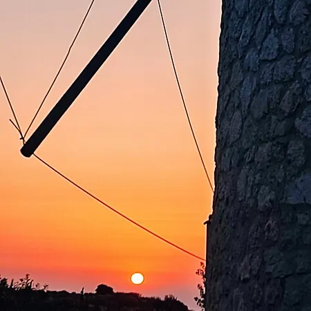 Вилла Anemomilos